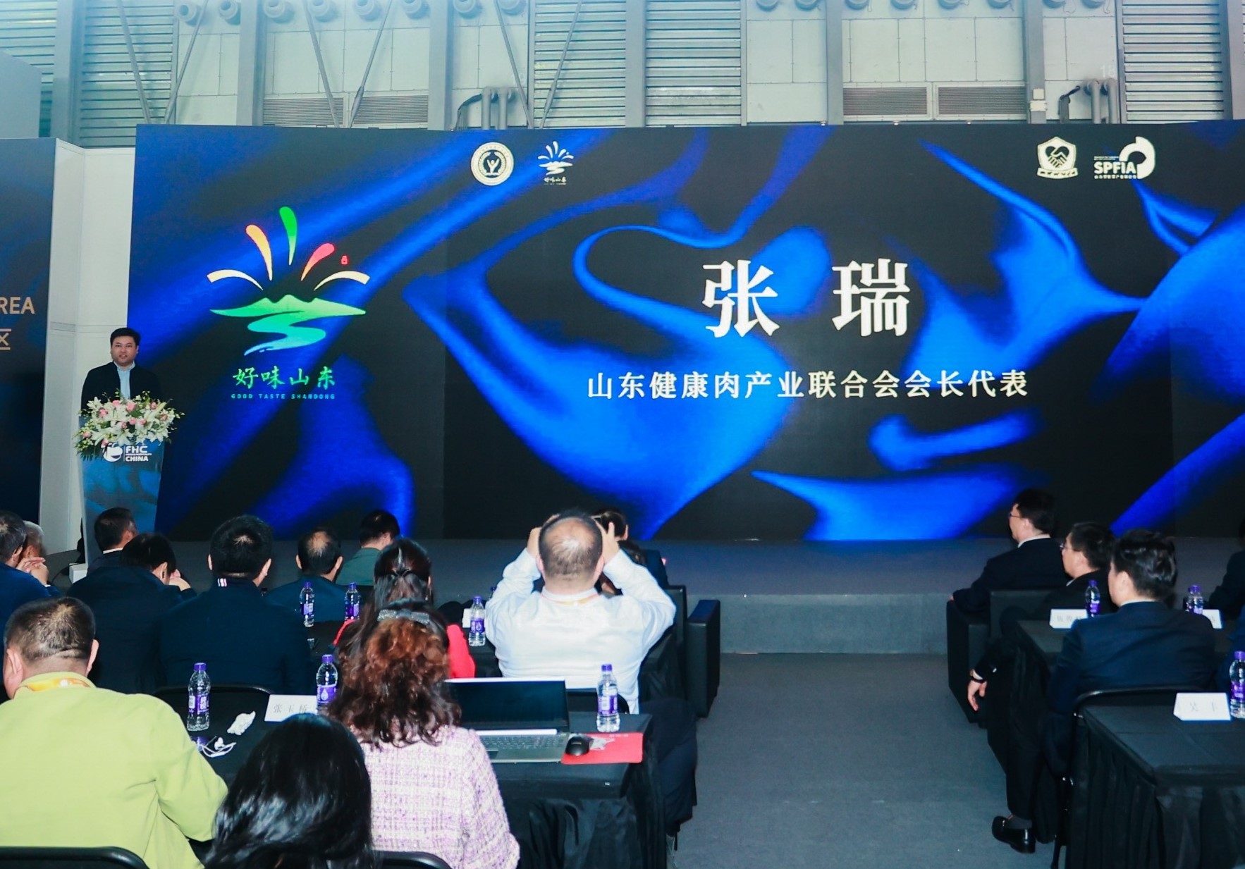 2121�Ƿ�������ʳ��ϯ����ζɽ�����������뻦�ƽ�ᣬ������������������³�����ع�ҵ�����¸ߵ�